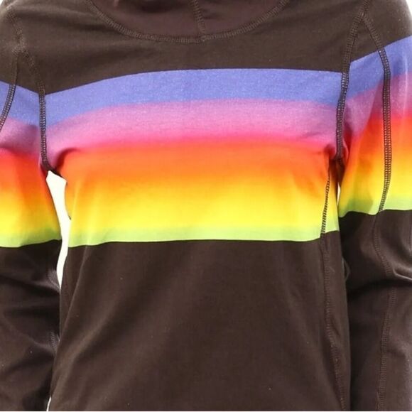 FREE PEOPLE MOVEMENT HUDDLE PRINTED HOODED LAYERING TOP WITH HIGH HOODED NECK - Picture 8 of 9